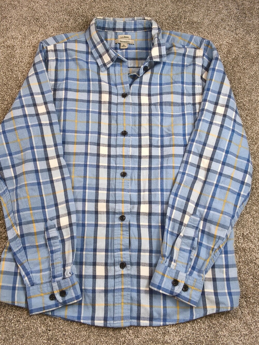 L.L. Bean Relaxed Fit women’s Blue Plaid Cotton Flannel Button-Up Shirt Large